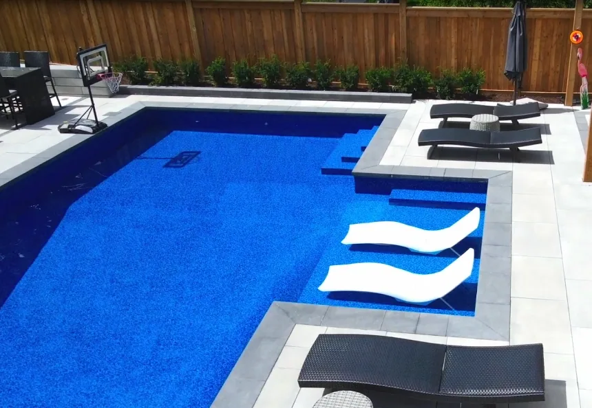 Custom inground pool by Pool Tec Canada