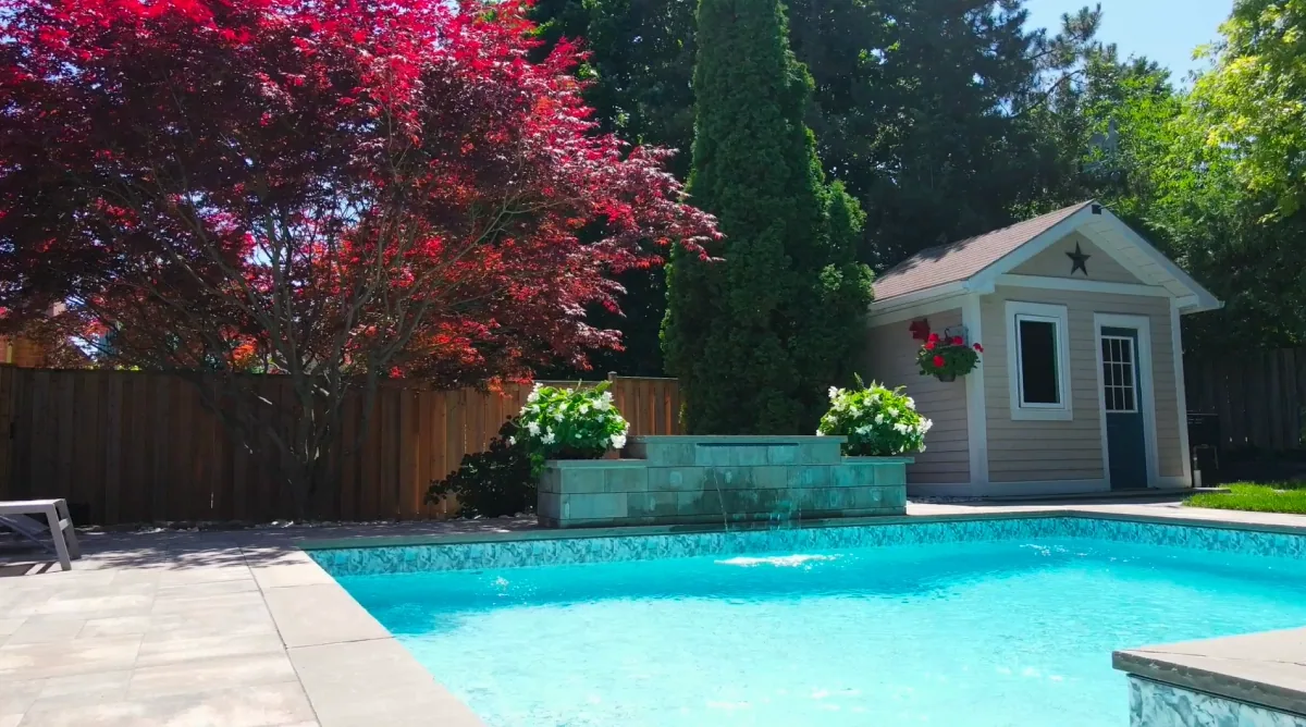 Custom inground pool by Pool Tec Canada