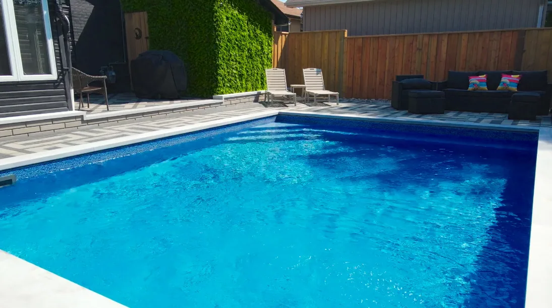 Custom inground pool by Pool Tec Canada